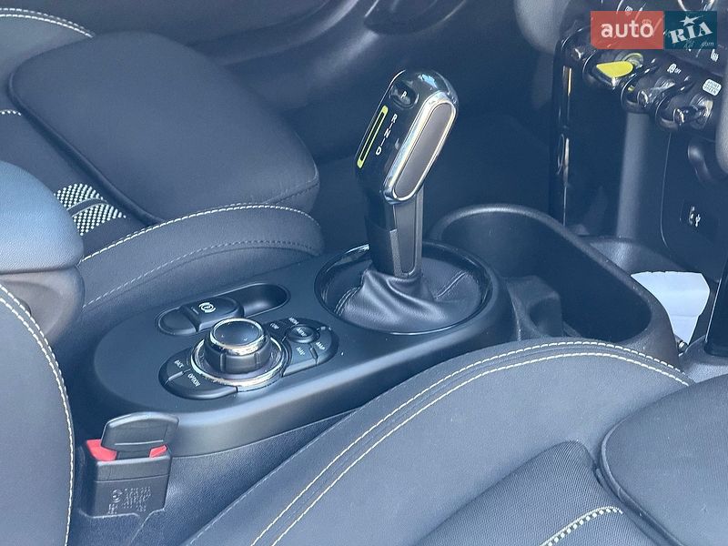 Хэтчбек MINI Cooper 2022 в Виннице