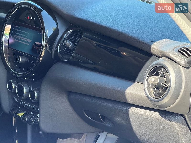Хэтчбек MINI Cooper 2022 в Виннице