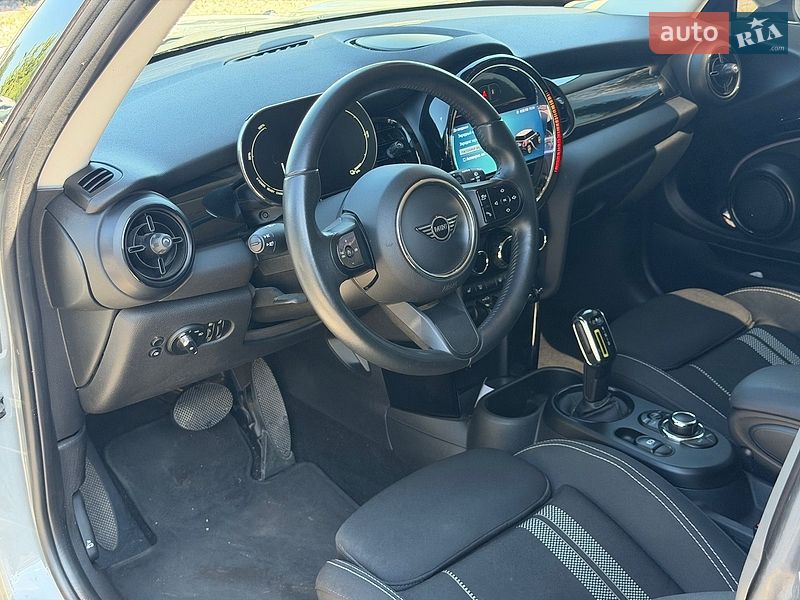Хэтчбек MINI Cooper 2022 в Виннице