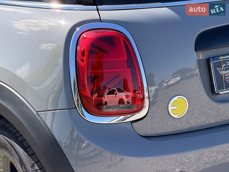 Хэтчбек MINI Cooper 2022 в Виннице