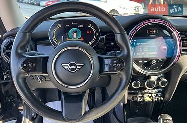 Хэтчбек MINI Cooper 2021 в Львове фото 28 Хэтчбек MINI Cooper 2021 в Львове