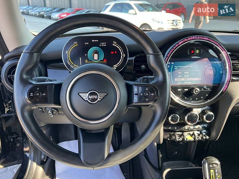Хэтчбек MINI Cooper 2021 в Львове фото 28 Хэтчбек MINI Cooper 2021 в Львове