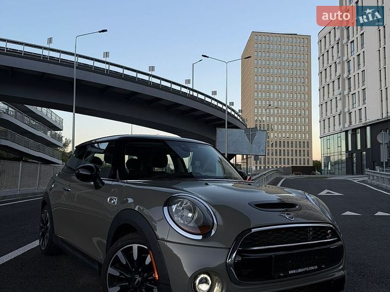 Хетчбек MINI Cooper 2018 в Івано-Франківську