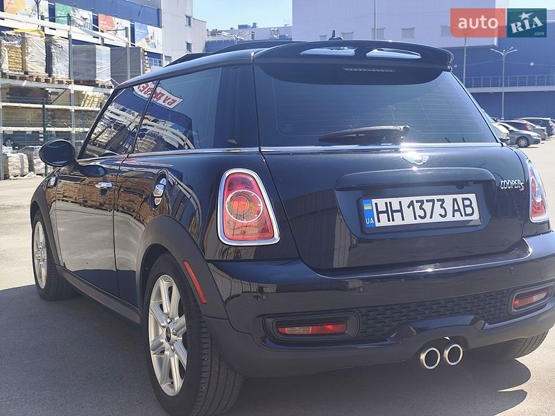 Хэтчбек MINI Cooper 2013 в Днепре
