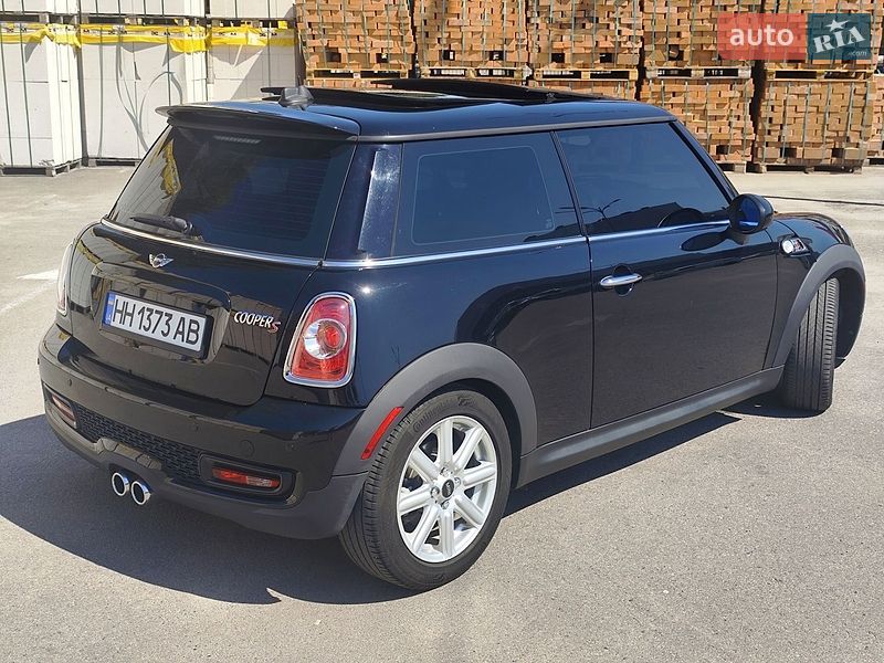 Хэтчбек MINI Cooper 2013 в Днепре