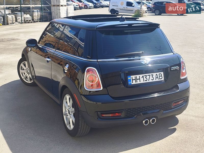 Хэтчбек MINI Cooper 2013 в Днепре