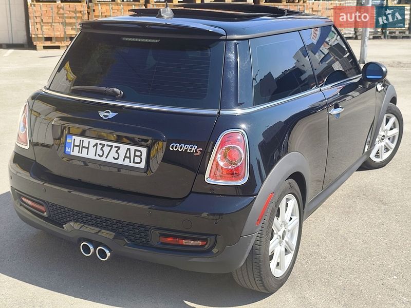 Хэтчбек MINI Cooper 2013 в Днепре