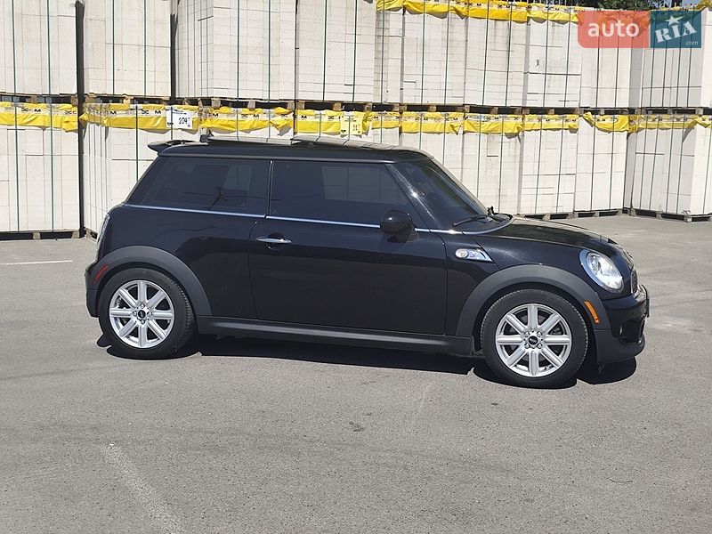 Хэтчбек MINI Cooper 2013 в Днепре
