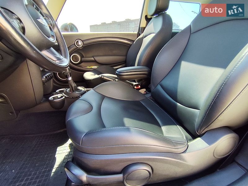 Хэтчбек MINI Cooper 2013 в Днепре