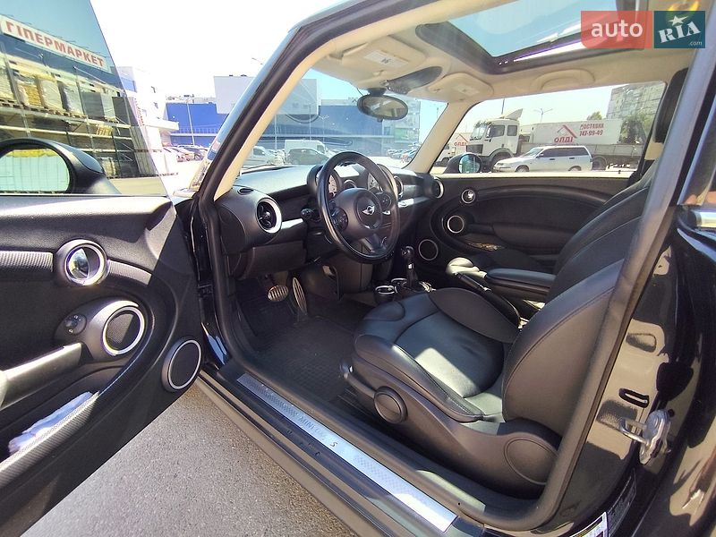 Хэтчбек MINI Cooper 2013 в Днепре