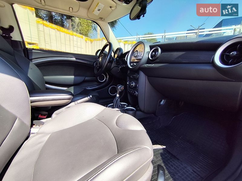 Хэтчбек MINI Cooper 2013 в Днепре
