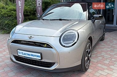 Хэтчбек MINI Cooper 2024 в Львове