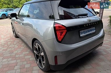 Хэтчбек MINI Cooper 2024 в Львове