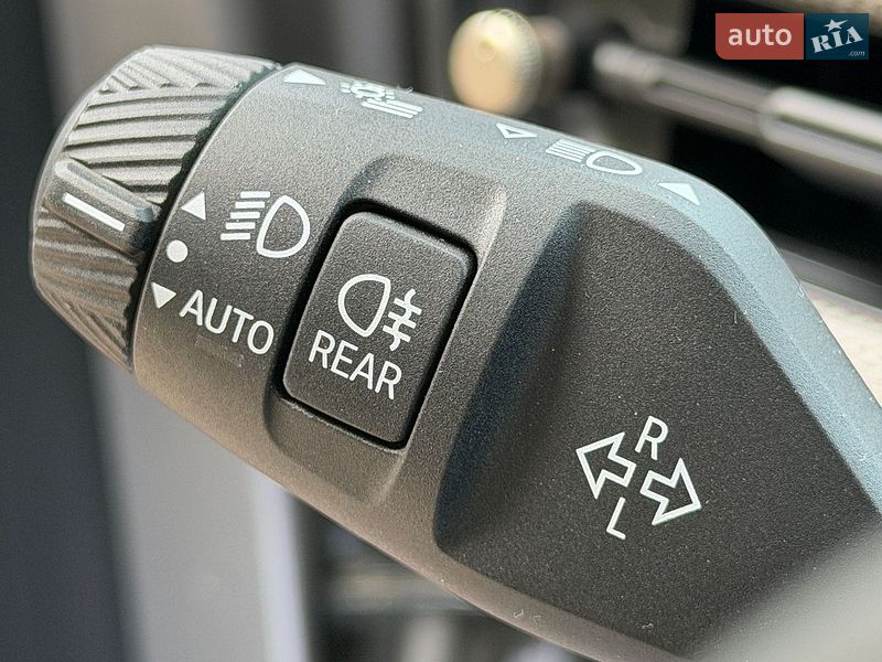 Хэтчбек MINI Cooper 2024 в Львове