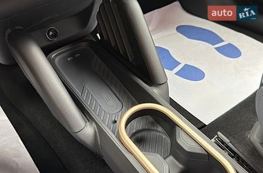 Хэтчбек MINI Cooper 2024 в Львове