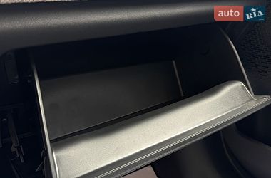 Хэтчбек MINI Cooper 2024 в Львове