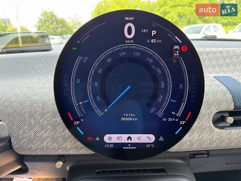 Хэтчбек MINI Cooper 2024 в Львове