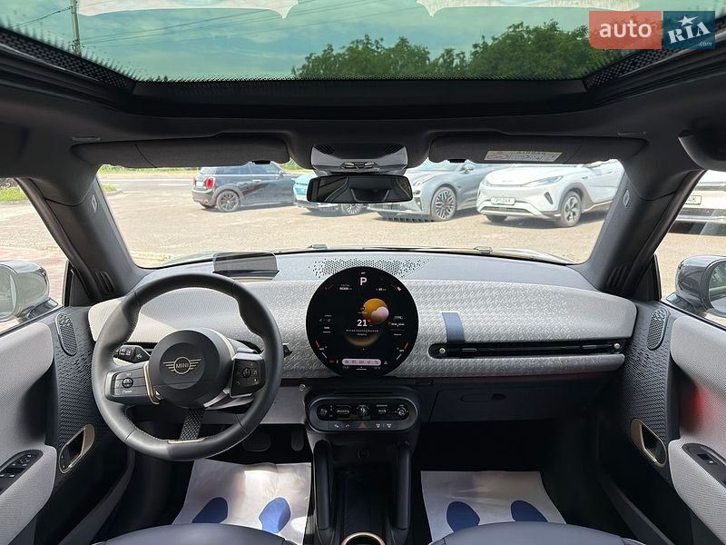Хэтчбек MINI Cooper 2024 в Львове