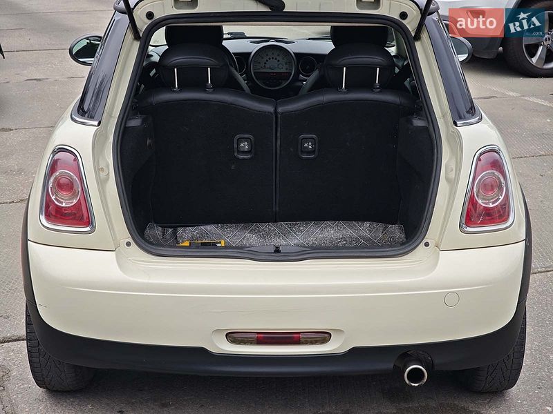 Хэтчбек MINI Cooper 2013 в Харькове