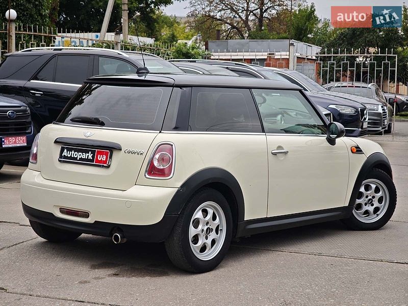 Хэтчбек MINI Cooper 2013 в Харькове
