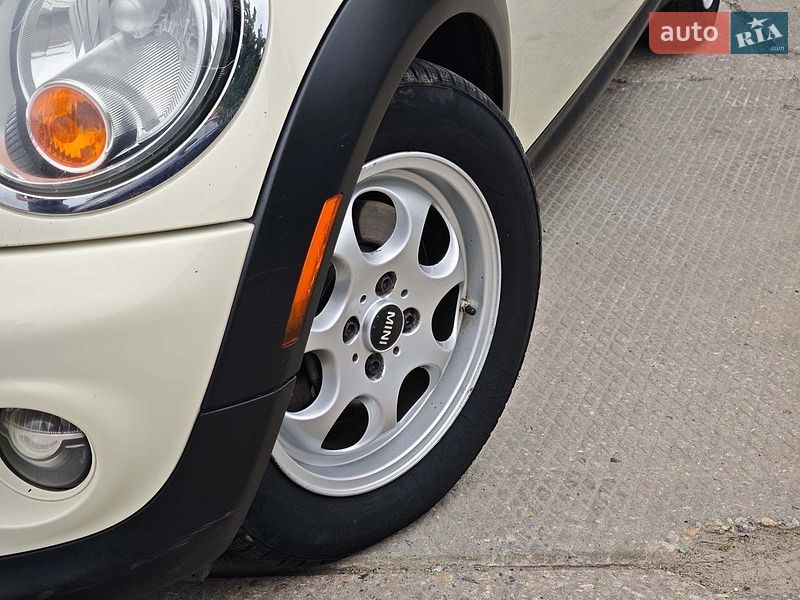 Хэтчбек MINI Cooper 2013 в Харькове