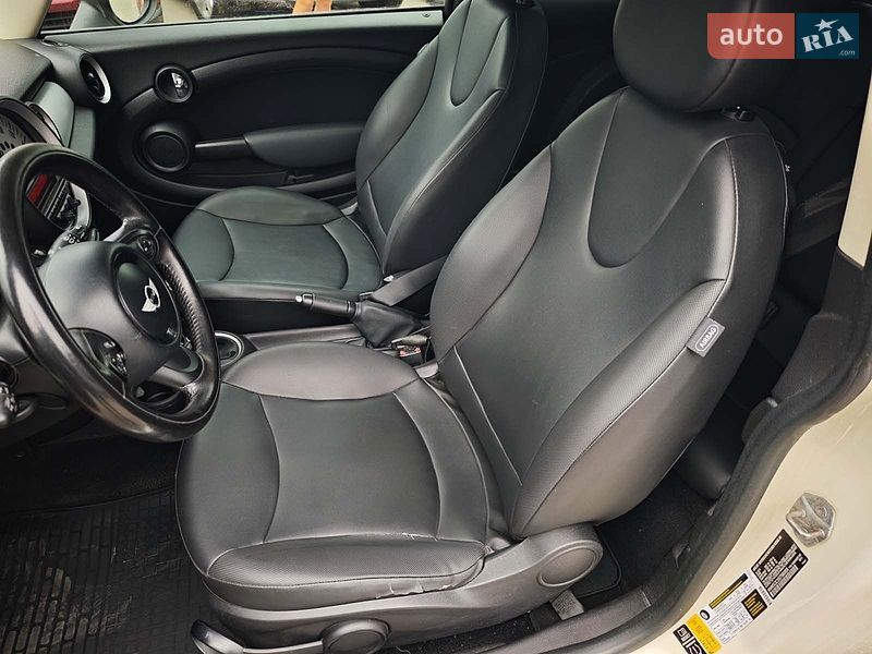 Хэтчбек MINI Cooper 2013 в Харькове