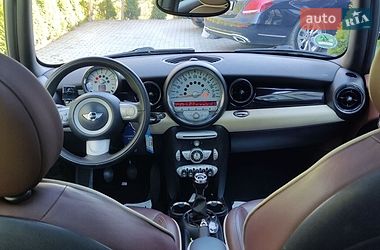 Хэтчбек MINI Cooper 2008 в Черновцах