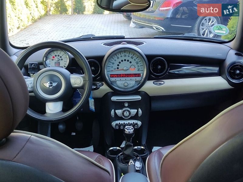 Хэтчбек MINI Cooper 2008 в Черновцах