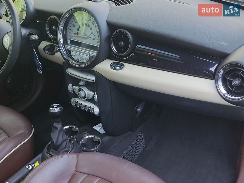 Хэтчбек MINI Cooper 2008 в Черновцах