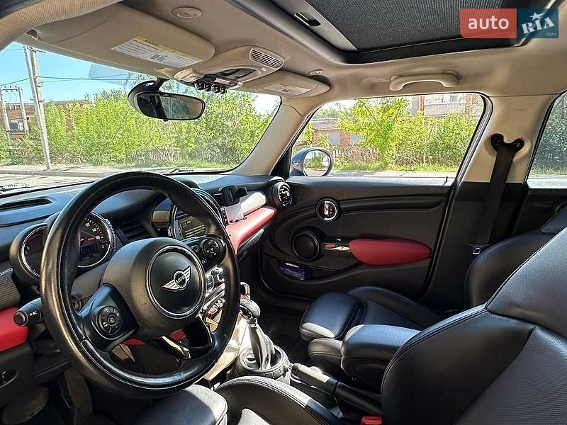 Хетчбек MINI Cooper 2016 в Вінниці