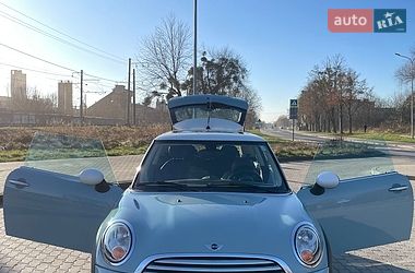 Хэтчбек MINI Cooper 2013 в Львове