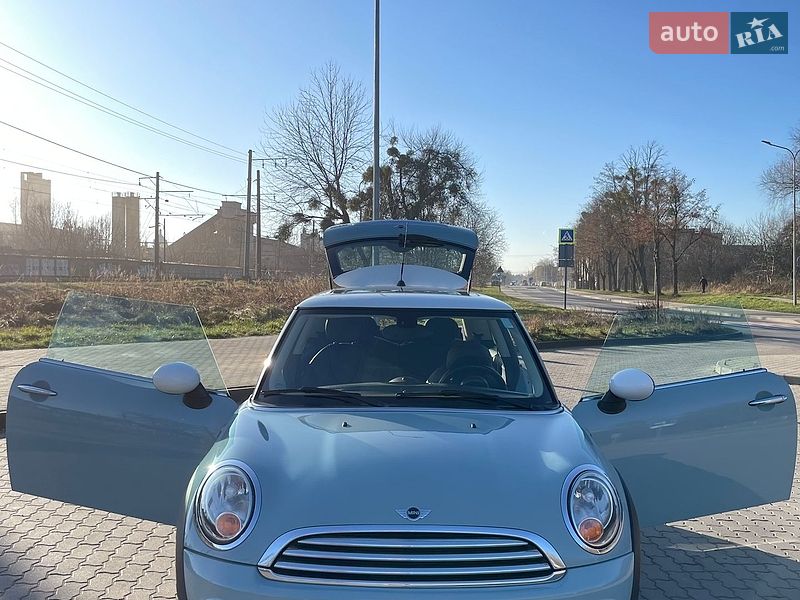 Хэтчбек MINI Cooper 2013 в Львове