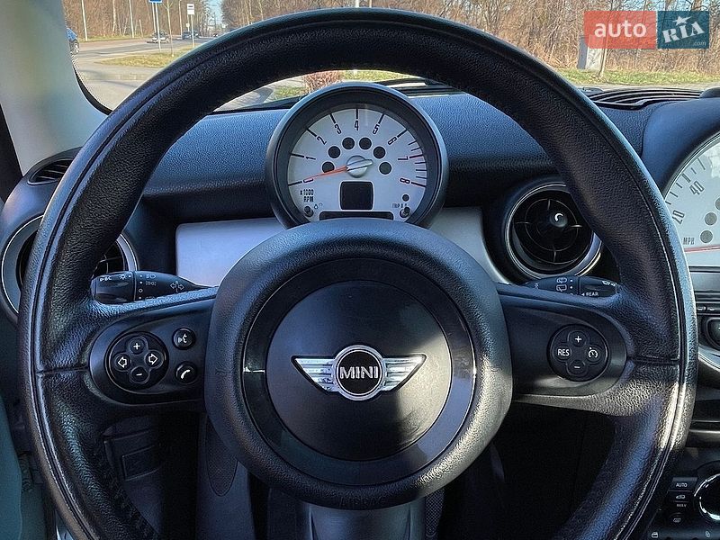 Хэтчбек MINI Cooper 2013 в Львове