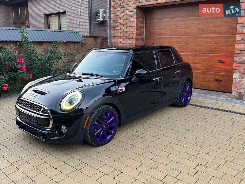 Хэтчбек MINI Cooper 2017 в Тернополе Хэтчбек MINI Cooper 2017 в Тернополе