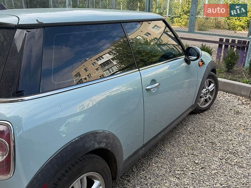 MINI Cooper 2013