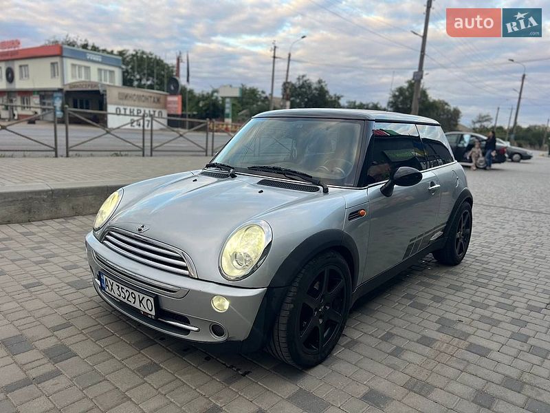 Хэтчбек MINI Cooper 2004 в Одессе