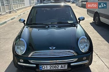 Хэтчбек MINI Cooper 2002 в Черноморске Хэтчбек MINI Cooper 2002 в Черноморске