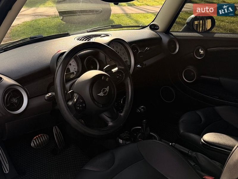 Хетчбек MINI Cooper 2012 в Житомирі