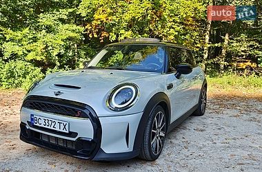 Хэтчбек MINI Cooper 2021 в Львове