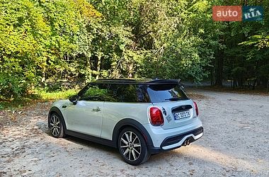 Хэтчбек MINI Cooper 2021 в Львове