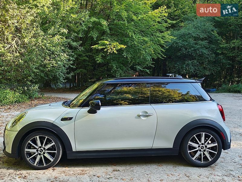 Хэтчбек MINI Cooper 2021 в Львове