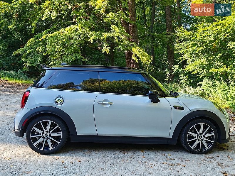 Хэтчбек MINI Cooper 2021 в Львове