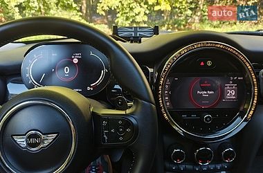 Хэтчбек MINI Cooper 2021 в Львове