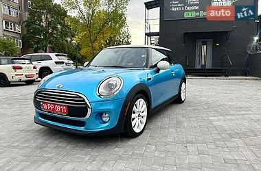 mini cooper 2017 в Вараш (Кузнецовск) от профессионального продавца Іван