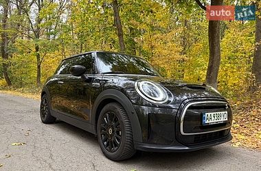 Хэтчбек MINI Cooper 2023 в Киеве