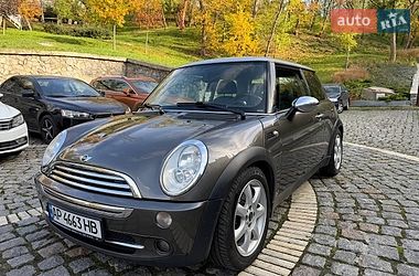MINI Cooper  2006