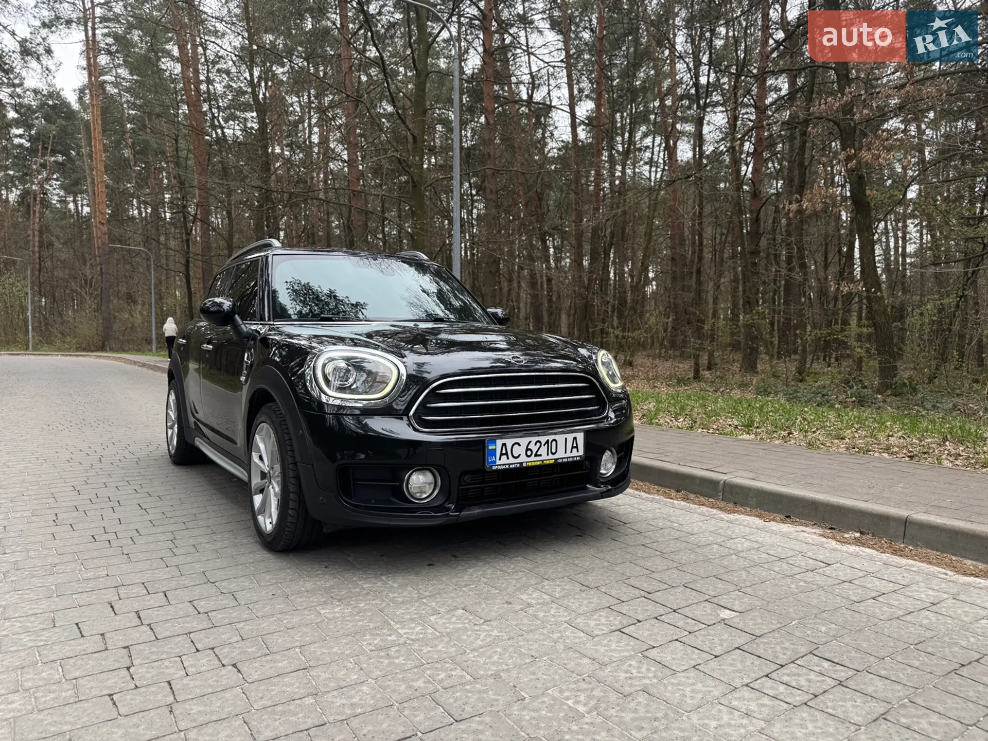 MINI Countryman 2018 VIN WMWYY310803G49524 фото оголошення 4 з 5