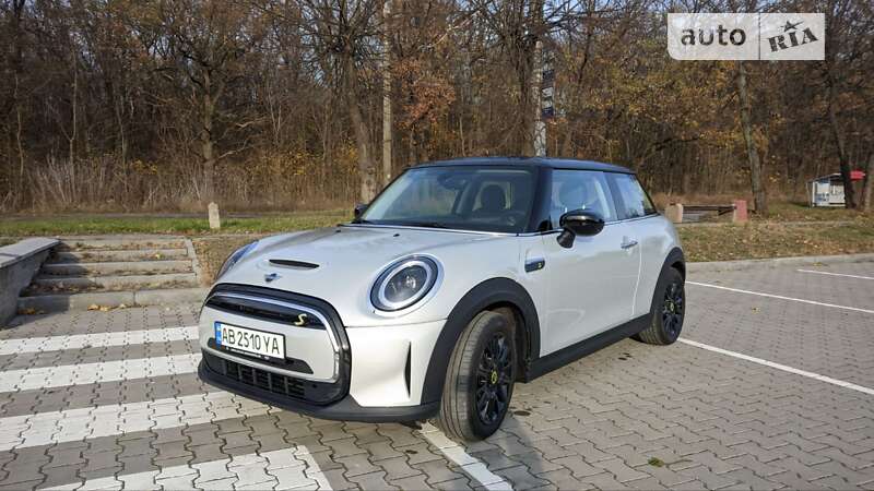 Хетчбек MINI Electric