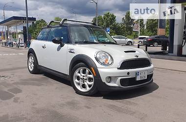 MINI Hatch S 2010