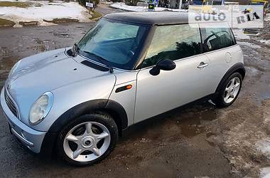 MINI Hatch  2004